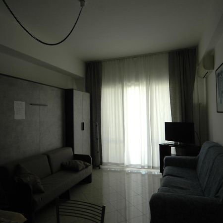 Casa Rosa Appartement Rimini Buitenkant foto