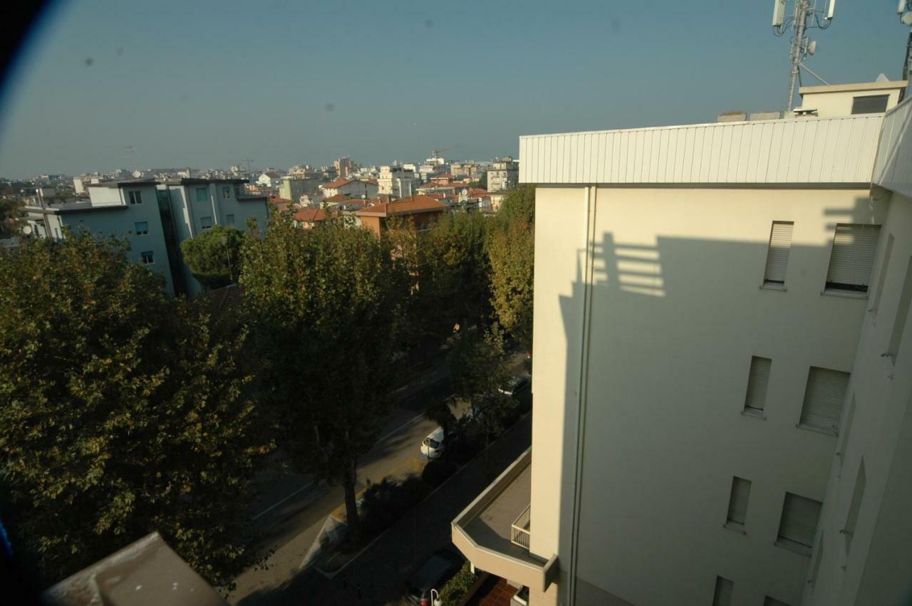 Casa Rosa Appartement Rimini Buitenkant foto